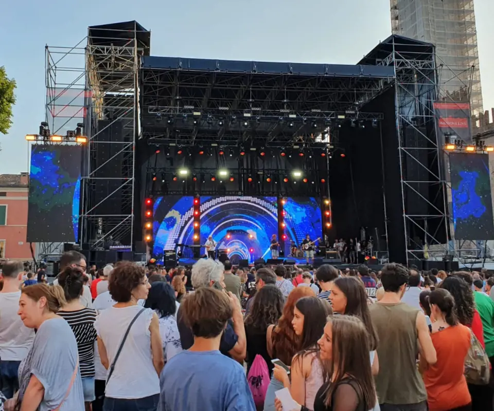 HYDRO: ledwall resistenti per eventi outdoor